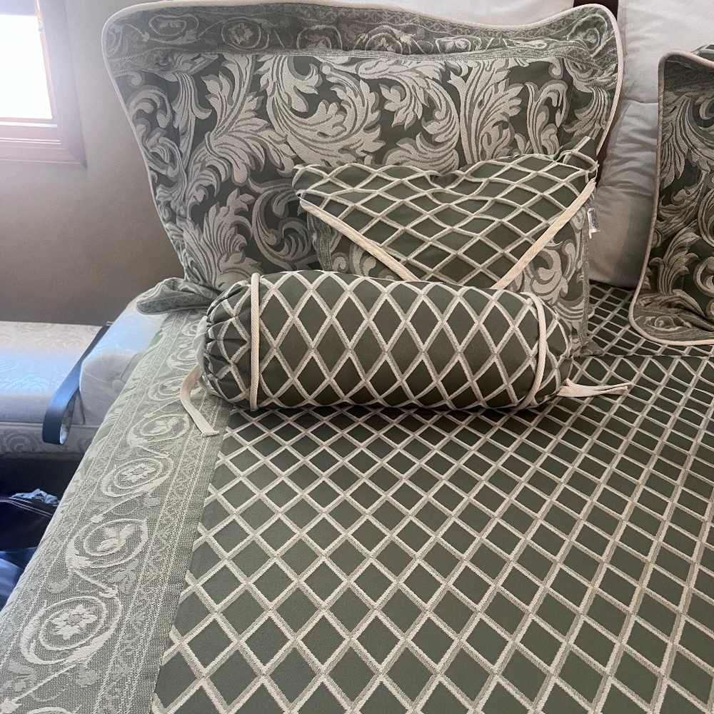 JC Penney Queen comforter set, matching curtains, floor runner, color-sage/cream